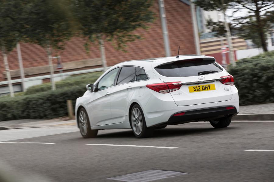  Hyundai i40 Tourer 2014 года  (UK) (фото 32 из 73)
